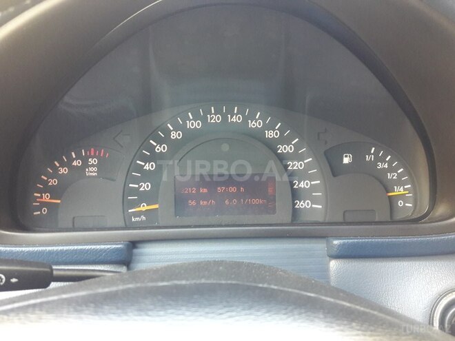 Mercedes C 220 2001, 410,000 km - 2.2 l - Bakı