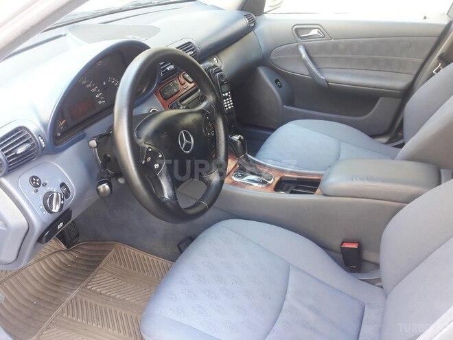 Mercedes C 220 2001, 410,000 km - 2.2 l - Bakı