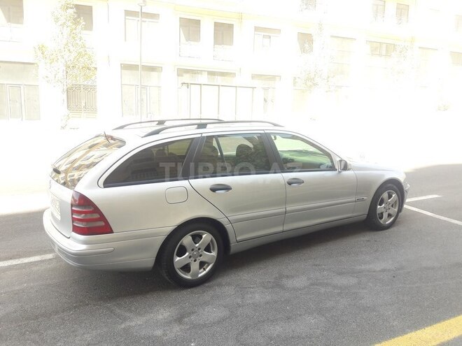 Mercedes C 220 2001, 410,000 km - 2.2 l - Bakı