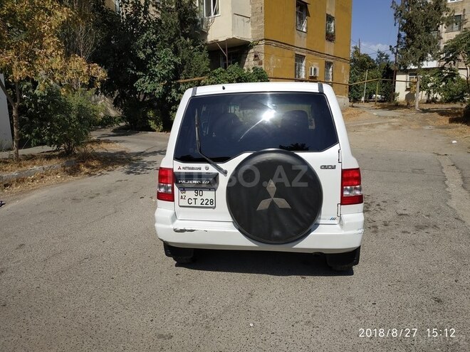 Mitsubishi Pajero io 1999, 300,000 km - 1.8 l - Bakı