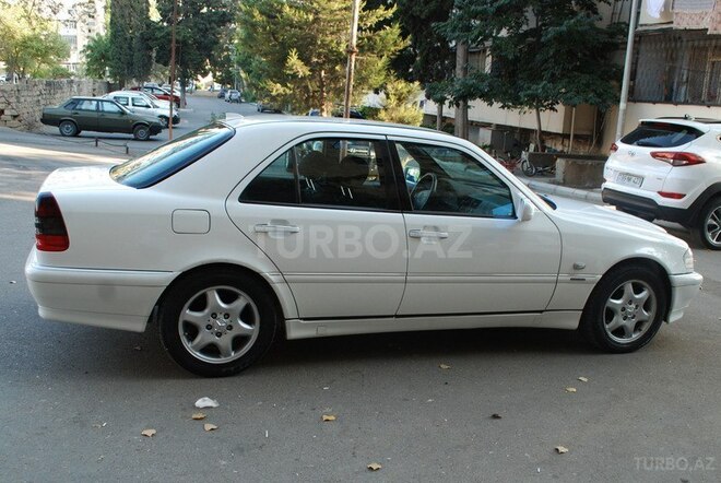 Mercedes C 240 1998, 183,000 km - 2.4 l - Bakı