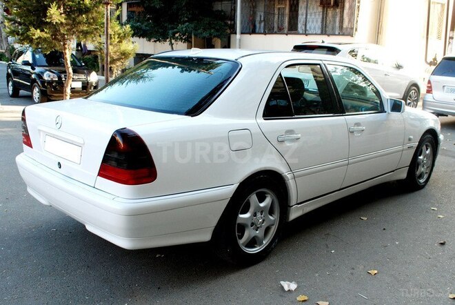 Mercedes C 240 1998, 183,000 km - 2.4 l - Bakı