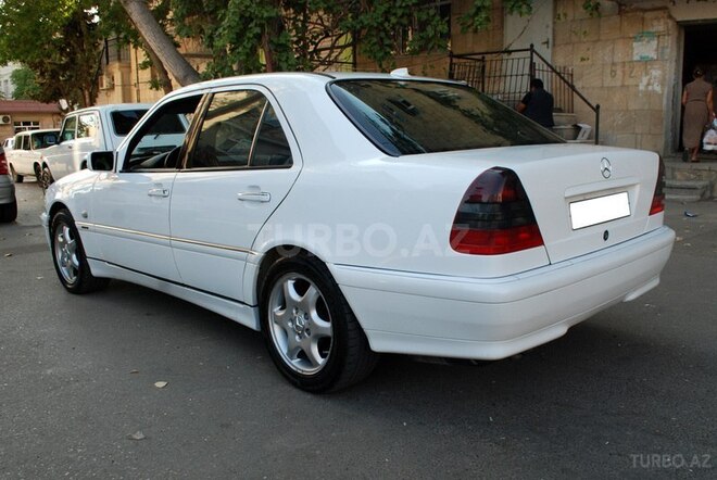 Mercedes C 240 1998, 183,000 km - 2.4 l - Bakı