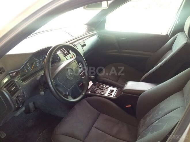 Mercedes E 230 1997, 263,000 km - 2.3 l - Sumqayıt