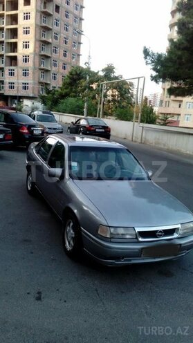 Opel Vectra 1995, 235,000 km - 2.0 l - Bakı