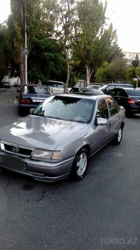 Opel Vectra 1995, 235,000 km - 2.0 l - Bakı