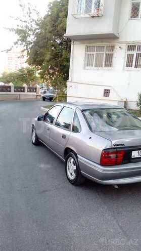 Opel Vectra 1995, 235,000 km - 2.0 l - Bakı
