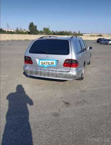 Mercedes E 220 2001, 29,800 km - 2.2 l - Bakı