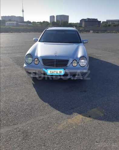 Mercedes E 220 2001, 29,800 km - 2.2 l - Bakı