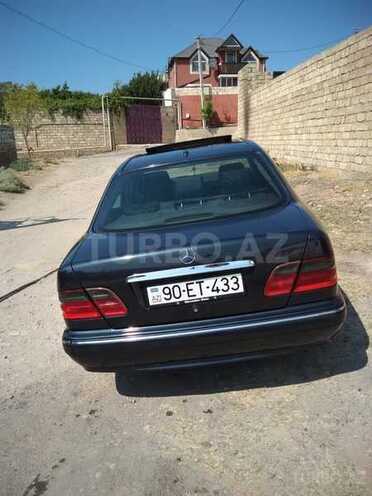 Mercedes E 280 2001, 296,929 km - 2.8 л - Bakı