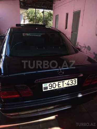 Mercedes E 280 2001, 296,929 km - 2.8 л - Bakı