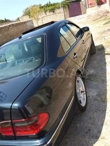 Mercedes E 280 2001, 296,929 km - 2.8 л - Bakı