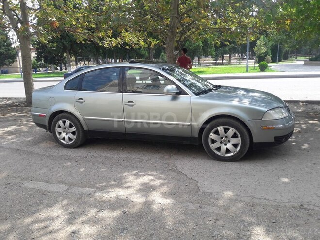 Volkswagen Passat 2004, 88,600 km - 1.8 l - Gəncə