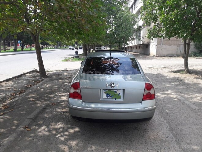 Volkswagen Passat 2004, 88,600 km - 1.8 l - Gəncə
