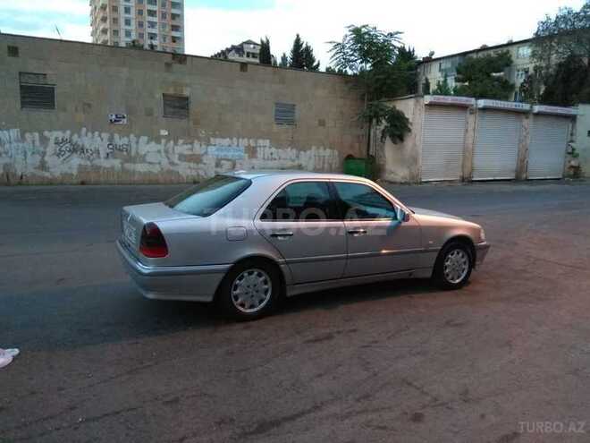 Mercedes C 240 1999, 263,000 km - 2.4 л - Bakı