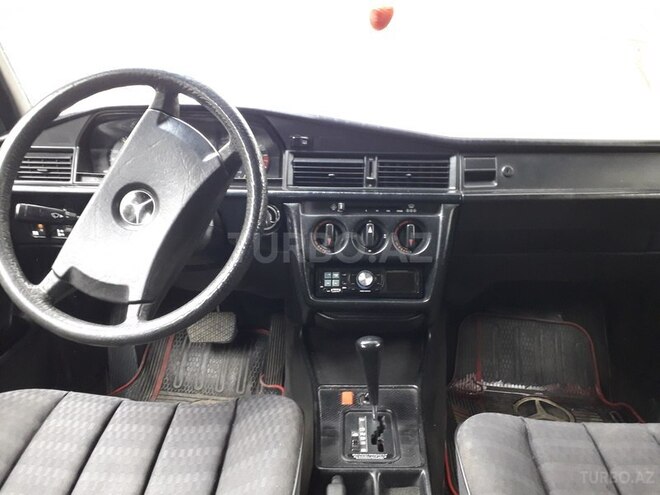 Mercedes 190 1990, 320,000 km - 2.0 л - Sumqayıt