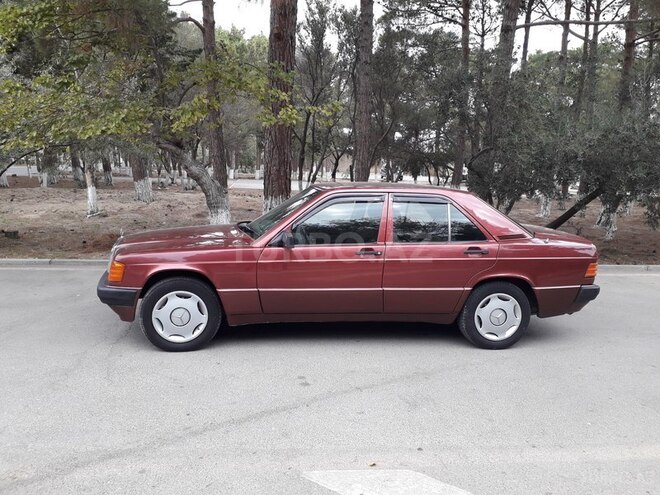 Mercedes 190 1990, 320,000 km - 2.0 л - Sumqayıt