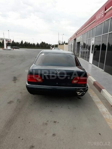 Mercedes E 230 1996, 300,337 km - 2.3 l - Bakı
