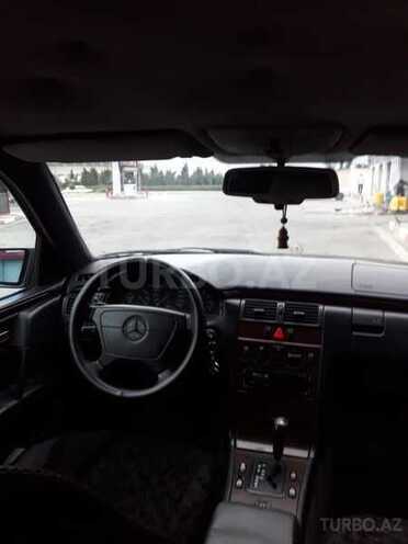 Mercedes E 230 1996, 300,337 km - 2.3 l - Bakı