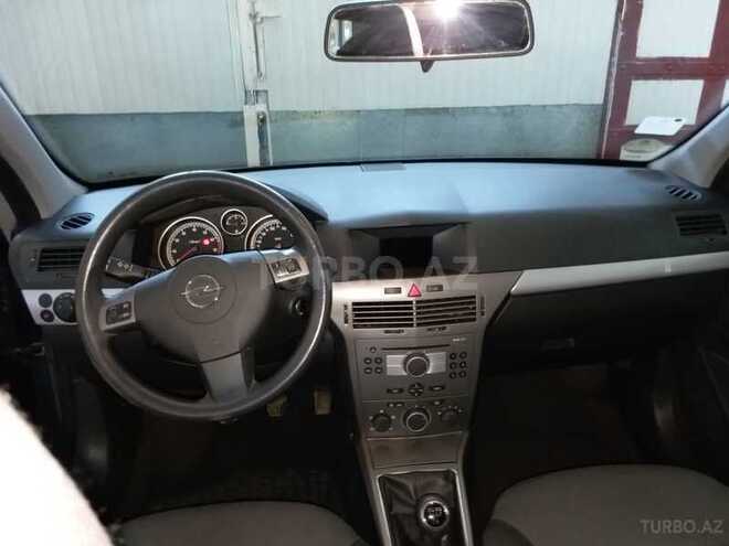 Opel Astra 2006, 155,000 km - 1.4 l - Qazax