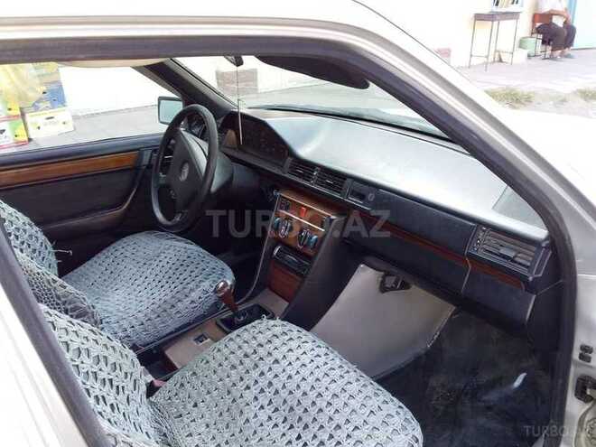 Mercedes E 200 1992, 360,000 km - 2.0 l - Bakı