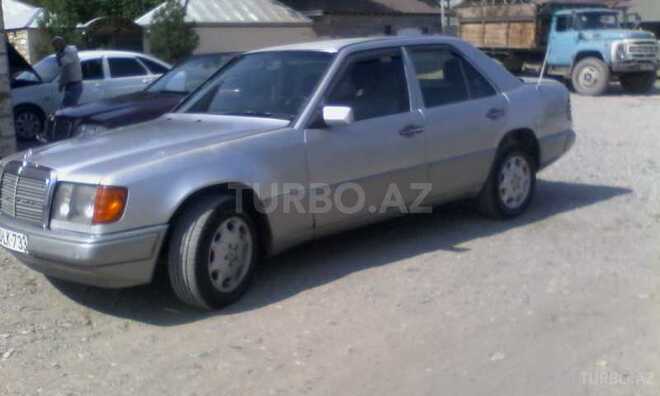 Mercedes E 200 1992, 360,000 km - 2.0 l - Bakı
