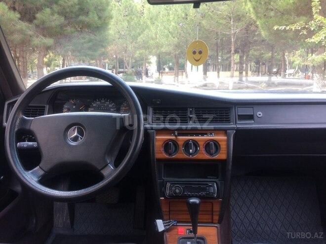 Mercedes 190 1992, 187,800 km - 1.8 l - Sumqayıt