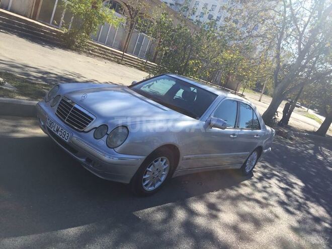 Mercedes E 280 2001, 324,000 km - 2.8 l - Gəncə