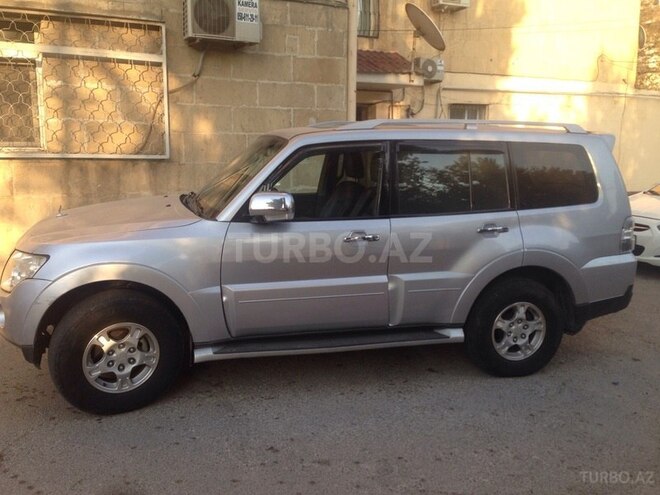 Mitsubishi Pajero 2007, 145,000 km - 3.0 l - Bakı