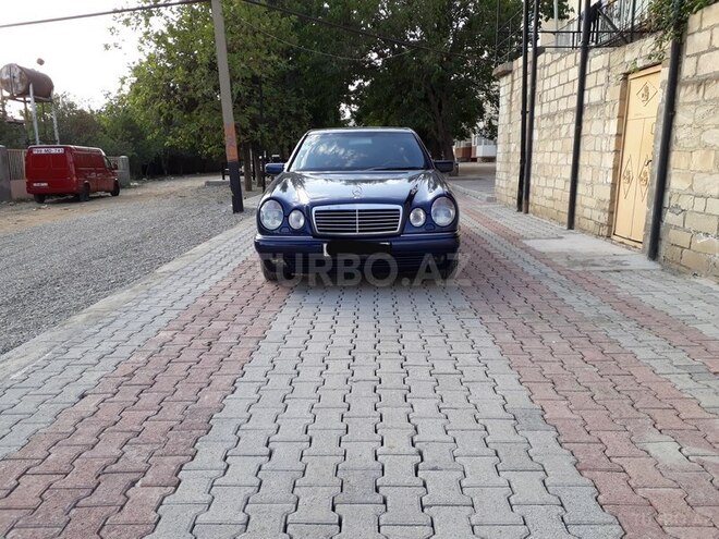 Mercedes E 240 1998, 190,000 km - 2.4 l - Şəmkir