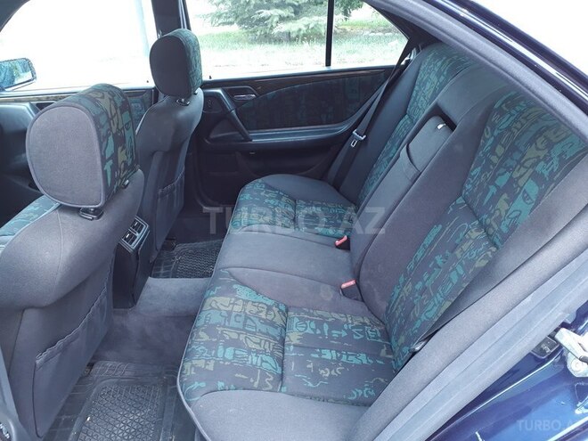 Mercedes E 240 1998, 190,000 km - 2.4 l - Şəmkir