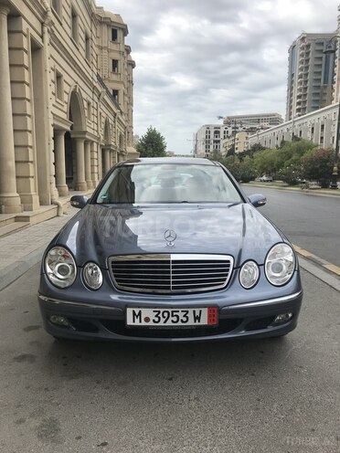 Mercedes E 220 2004, 224,544 km - 2.2 l - Bakı