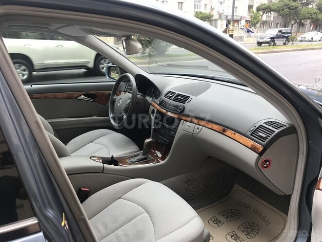 Mercedes E 220 2004, 224,544 km - 2.2 l - Bakı