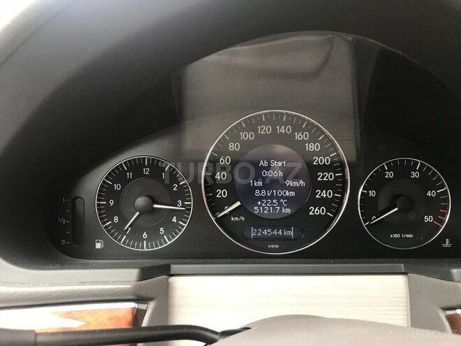 Mercedes E 220 2004, 224,544 km - 2.2 l - Bakı