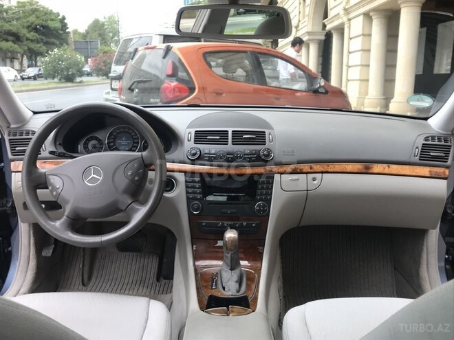 Mercedes E 220 2004, 224,544 km - 2.2 l - Bakı