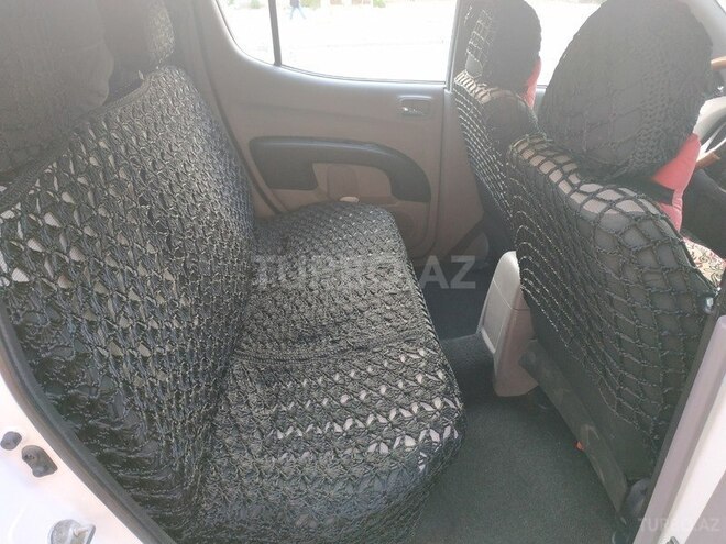Mitsubishi L200 2011, 365,241 km - 2.5 l - Xırdalan