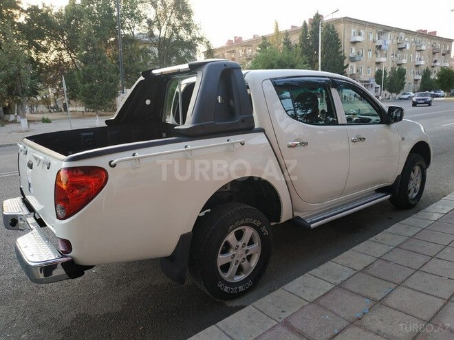 Mitsubishi L200 2011, 365,241 km - 2.5 l - Xırdalan