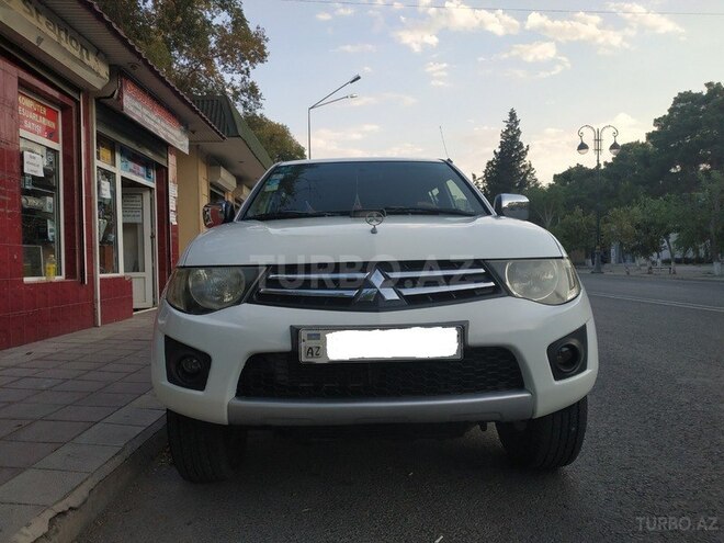 Mitsubishi L200 2011, 365,241 km - 2.5 l - Xırdalan