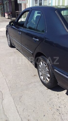 Mercedes  1996, 240 km - 2.3 л - Şabran