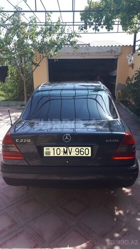 Mercedes C 220 1997, 402,000 km - 2.2 l - Sumqayıt