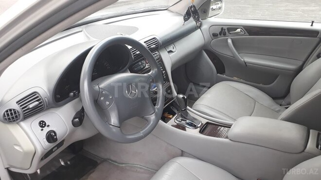 Mercedes C 230 2002, 180,000 km - 2.2 l - Bakı