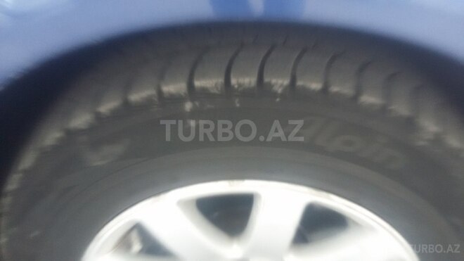 Volkswagen Passat 2003, 240,411 km - 2.0 l - Sumqayıt