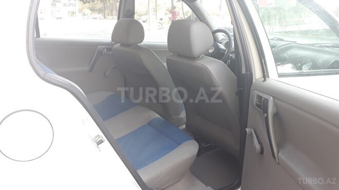 Volkswagen Polo 2003, 240,000 km - 1.4 l - Sumqayıt