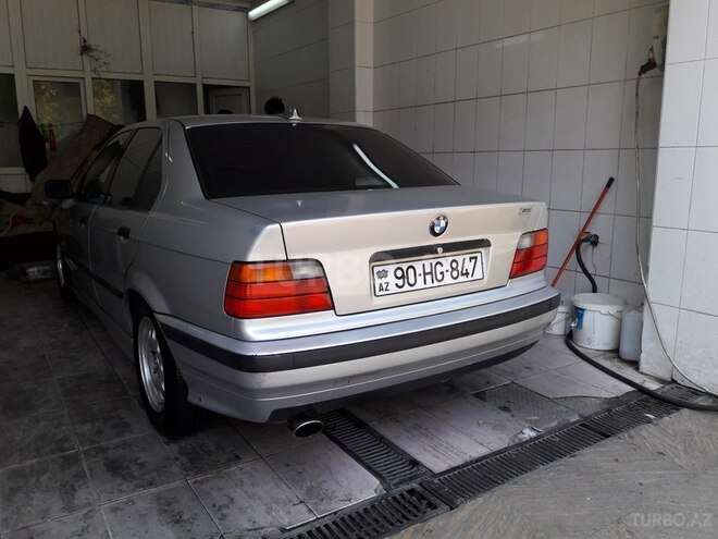 BMW 318 1997, 300,000 km - 1.9 l - Bakı