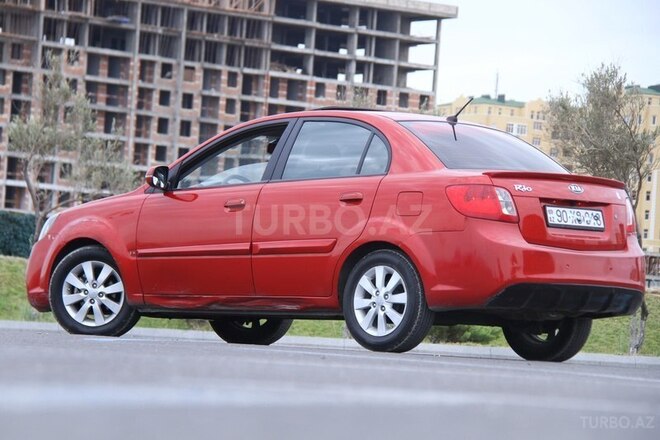 Kia Rio 2010, 106,000 km - 1.4 л - Bakı