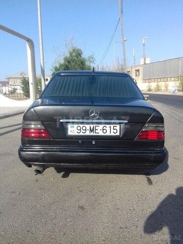 Mercedes E 200 1994, 450,000 km - 2.0 l - Bakı