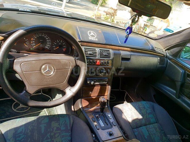 Mercedes E 280 1996, 453,500 km - 2.8 l - Bakı