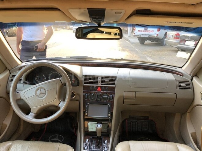 Mercedes C 230 1999, 230,000 km - 2.3 l - Bakı