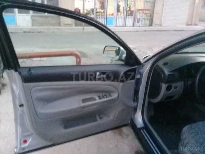 Volkswagen Passat 2001, 174,000 km - 2.0 l - Xırdalan