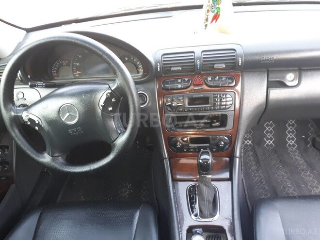 Mercedes C 320 2001, 240,000 km - 3.2 л - Lənkəran